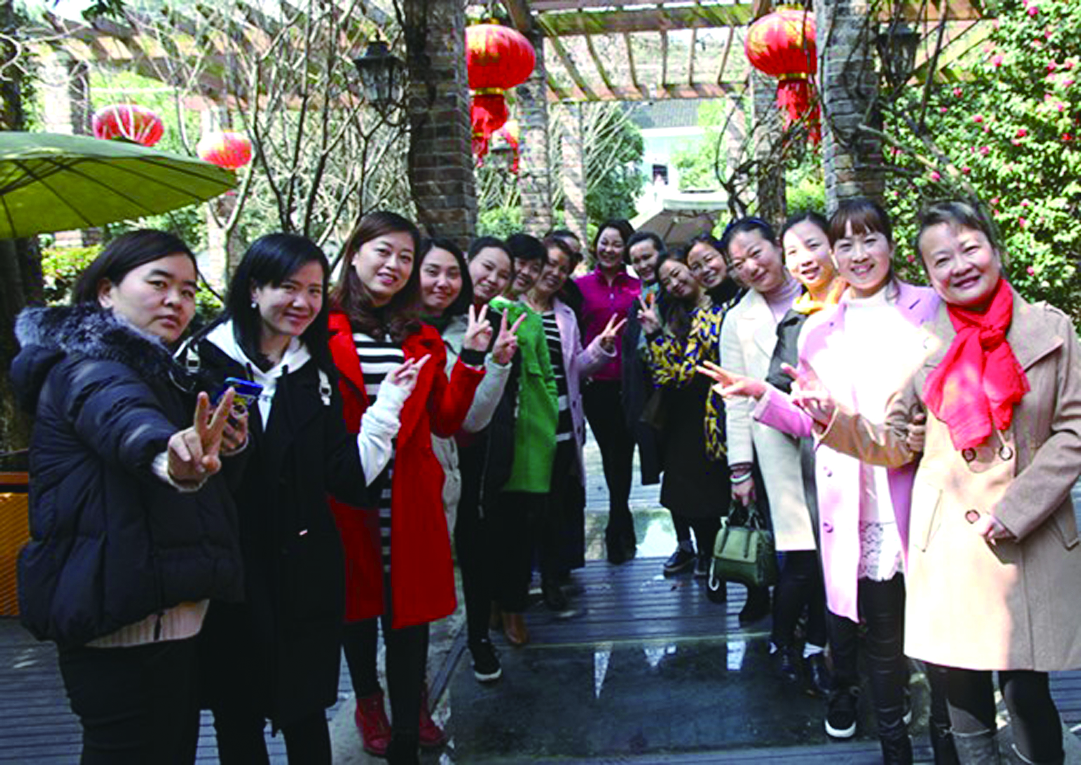 3月8日，集團(tuán)公司機(jī)關(guān)組織慶?！叭恕眿D女節(jié)活動(dòng)